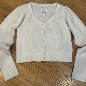 Women’s Abercrombie V-Neck Cardigan Sweater Medium Ivory